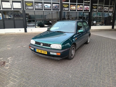 Volkswagen Golf 1.6 CL