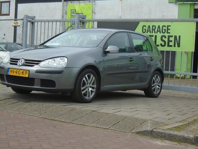 Volkswagen Golf 1.6 FSI Turijn/ AUTOMAAT/AIRCO