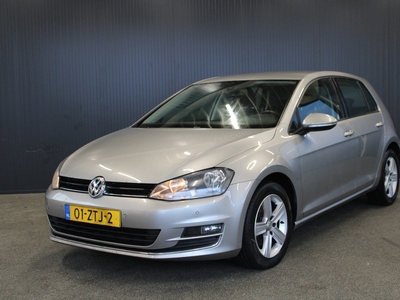 Volkswagen Golf 1.6 TDI Highline - Leder - Climate - Cruise - Navi - PDC - Stoelverwarming -