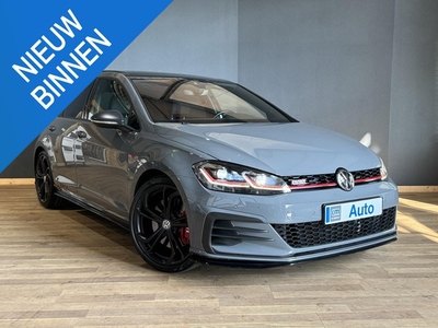 Volkswagen Golf 2.0 TSI GTI TCR AKRA PANO DCC DYN