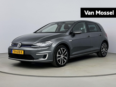 VOLKSWAGEN GOLF e-Golf | Leder | Navigatie | Parkeersensoren | Lichtmetaal | LED verlichting |