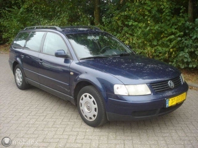 Volkswagen Passat Variant - 1.9 TDI 85 KW airco/cruise control