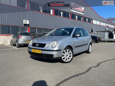 Volkswagen Polo 1.2-12V Trendline / STUURBEKRACHTIGING /