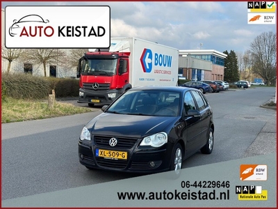 Volkswagen Polo 1.2 Easyline AIRCO/5-DEURS! 1 JAAR APK!