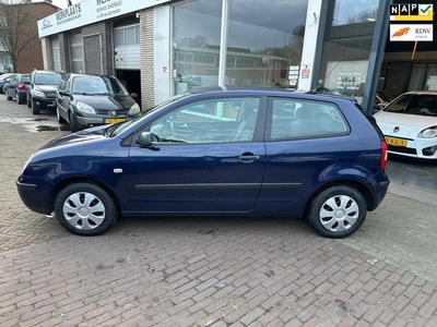 Volkswagen Polo 1.4-16V