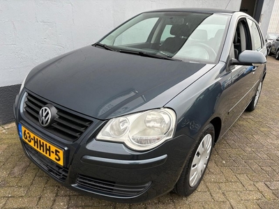 Volkswagen Polo 1.4-16V Comfortline - Airco - Cruise Control