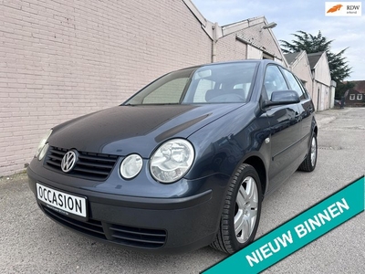 Volkswagen Polo 1.4-16V Comfortline Airco Cruise Pano APK