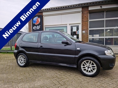 Volkswagen Polo 1.4-16V 