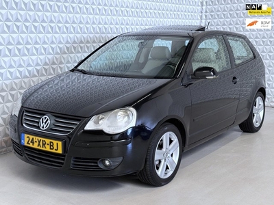 Volkswagen Polo 1.6-16V Sportline Airconditioning + Cruise