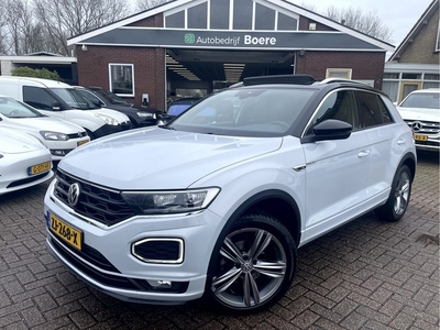 Volkswagen T-Roc 1.5 TSI 150pk Sport R-Line Pano-dak