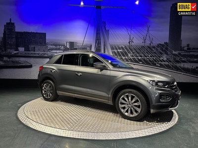 Volkswagen T-Roc 1.5 TSI Sport *Appconnect*Led*ACC*Trekhaak