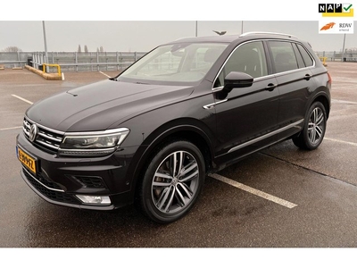 Volkswagen Tiguan 2.0 TSI 4Motion R-Line / Pano / Headup /