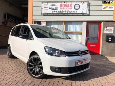 Volkswagen TOURAN 1.4 TSI Highline Style voll opties