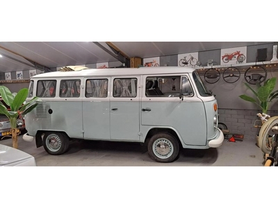 Volkswagen Transporter t2 oldtimer T2 groot schuifdak