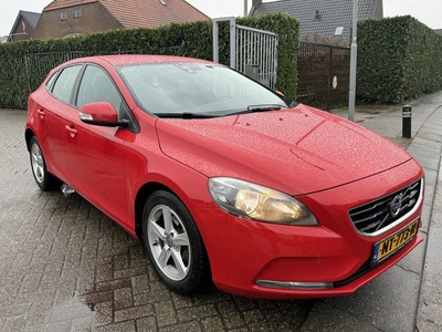 Volvo V40 1.6 D2 NAVI /CLIMA (bj 2012)