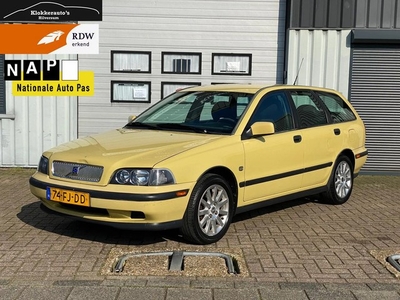 Volvo V40 2.0 SE NWE APK Beurt gehad Rijdt goed