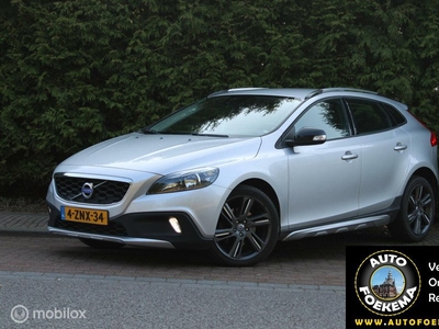 Volvo V40 Cross Country 1.6 D2 Kinetic Trekhaak Navigatie lmv cruise control