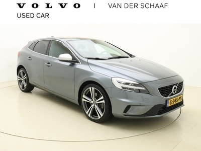 Volvo V40 T3 153pk Automaat Polar+ Sport / 19'' Artio velgen / H&K Audio / Keyless / Panoramadak / PDC+CAM / Stoelverwarming / Nubuck /