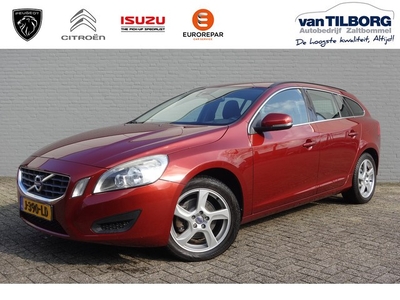 Volvo V60 1.6 T4 Momentum NAVI STOEL VW CRUISE