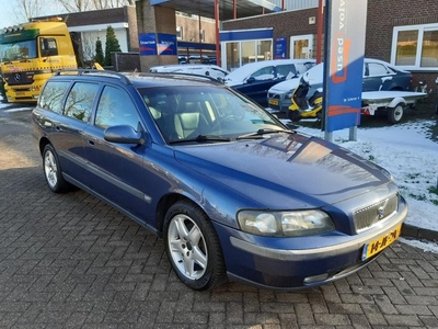 Volvo V70 2.4 D5 163PK NIEUWE DISTRIBUTIERIEM (bj 2002)