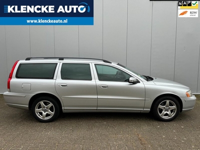 Volvo V70 2.4 Edition Classic 276.521km Xenon Leer Cruise ctrl Stoelverwarming Trekhaak Youngtimer