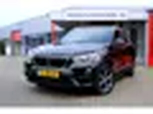 BMW X1 SDrive18d 150pk High Executive Aut. PanoSportstoelenNaviLMVLeder