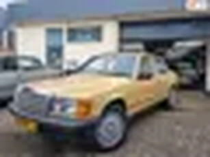 Mercedes-Benz 190-serie 2.3 E , geheel origineel en Nieuwstaat!!