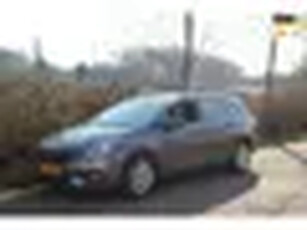 Opel Astra Sports Tourer 1.2 Business Edition *Navigatie