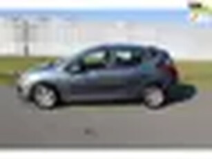 Peugeot 207 SW 1.4 VTi X-line met Airco en Panoramadak