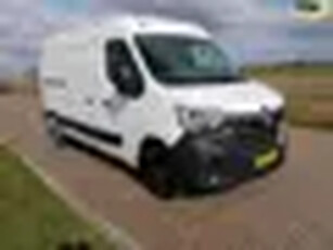 Renault Master T33 2.3 dCi 135 L2H2 AC NAVI