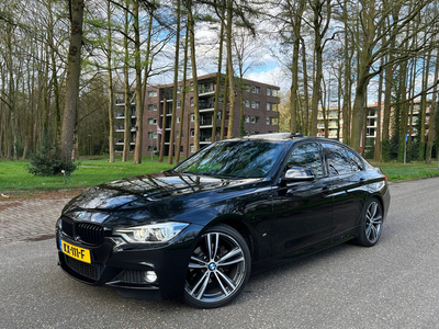 BMW 3-serie 330e Centennial High Executive Zwart Mperformance Schuifdak