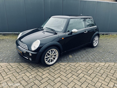 Mini Mini 1.6 One/apk 12-2024/airco/pano