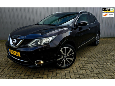 Nissan Qashqai 1.2 Acenta.Pano,Leder,360gr Camera.