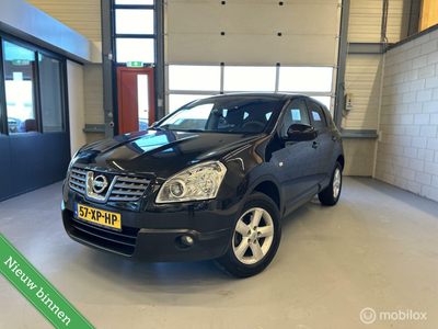 Nissan Qashqai 2.0 Tekna PDC Camera Bluetooth NAP Trekhaak.