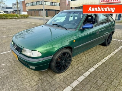 Opel Astra 1.6i GL 5DRS 2X ELECT. RAMEN LMV RIJDT GOED NAP APK