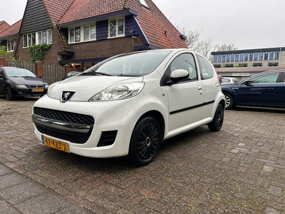 Peugeot 107 1.0-12V Sublime Airco/Nieuwe Apk