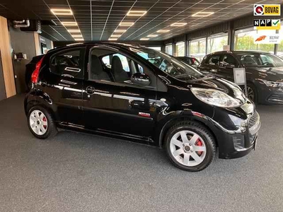 Peugeot 107 1.0-12V Sublime | Slechts 101.000 KM | Airco | Bumper + Spiegels In Kleur | Lichtm. Velg | Radio/CD | IsoFix | Org. NL