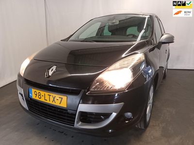 Renault Scénic 1.6 Celsium - Navi - Parkeersensor - Cruise Controle