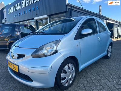 Toyota Aygo 1.0-12V Airco 5 drs elektrische ramen cd aux