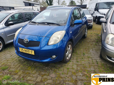 Toyota Yaris 1.3 VVTi Luna Automaat