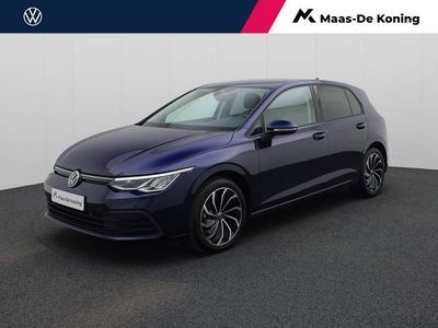 Volkswagen Golf 1.5eTSI/150PK Life DSG · LED · Parkeersensoren + camera · Lane assist