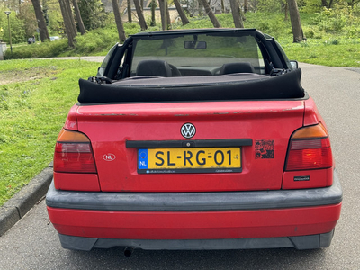 Volkswagen GOLF Cabriolet 1.8 , NIET MOOI ROOD