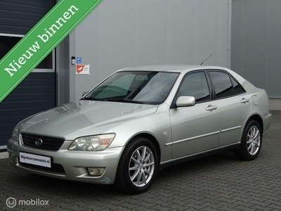 Lexus IS 200 6 bak ! , Clima, Half leder, LMW , nwe apk