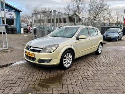 Opel Astra VERKOCHT!! 1.4 Cosmo|Leer|PCD|Nieuwe APK|Nap!