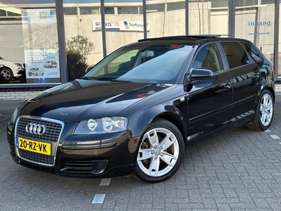 Audi A3 Sportback 2.0 FSI Ambiente / Pano / Climatronic