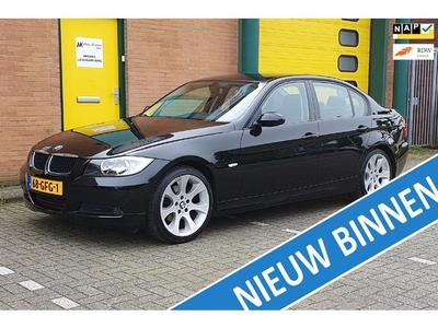 BMW 3-serie 318i Business Line Airco! Leer! Nieuwe Apk!