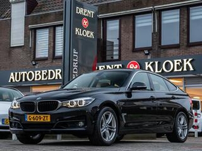 BMW 3-SERIE GT Gran Turismo 330i 18