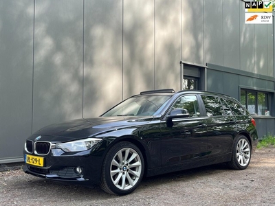 BMW 3-serie Touring 318d (2.0) CLIMANAVIPANOCRUISETREKH