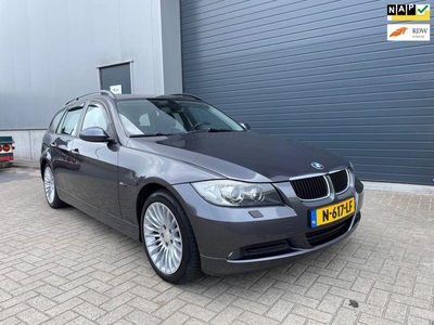 BMW 3-serie Touring 320i EXE XENON PDC CLIMA 2007