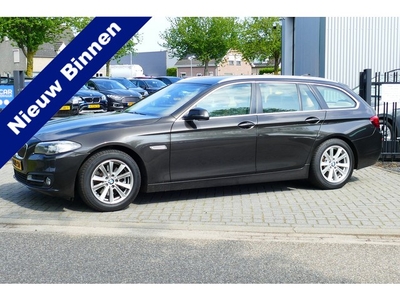 BMW 5 Serie Touring 520i Business. Xenon, Navi, Clima